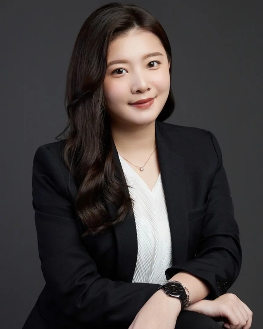 Charlie Lee, Senior Manager