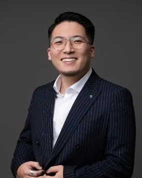 Joe Chen, Senior Manager